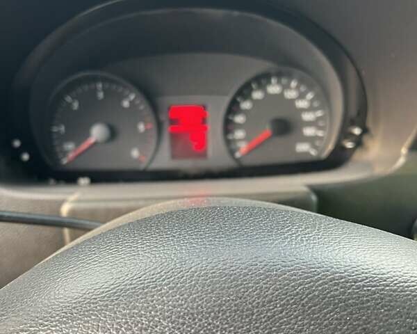 Белый Фольксваген Крафтер, объемом двигателя 2 л и пробегом 290 тыс. км за 13700 $, фото 7 на Automoto.ua