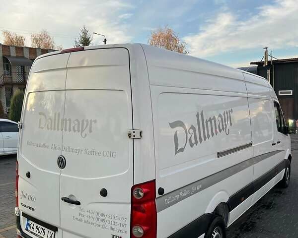 Белый Фольксваген Крафтер, объемом двигателя 2 л и пробегом 290 тыс. км за 13700 $, фото 1 на Automoto.ua