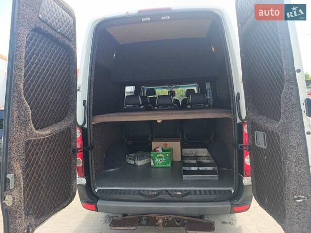 Белый Фольксваген Крафтер, объемом двигателя 1.97 л и пробегом 320 тыс. км за 14000 $, фото 21 на Automoto.ua