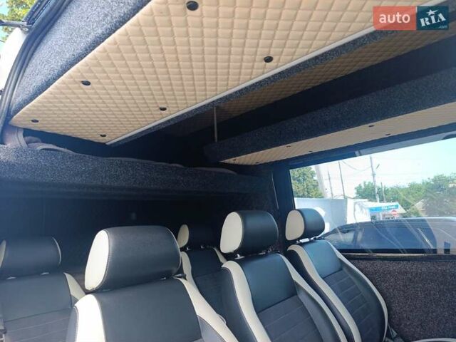 Белый Фольксваген Крафтер, объемом двигателя 1.97 л и пробегом 320 тыс. км за 14000 $, фото 13 на Automoto.ua