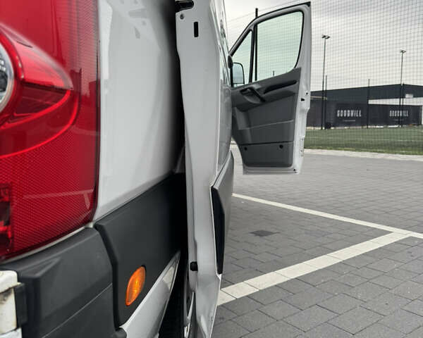 Фольксваген Крафтер 2015 в Мукачеве на Automoto.ua Белый Фольксваген Крафтер, объемом двигателя 2 л и пробегом 309 тыс. км за 14800 $, фото 43 на Automoto.ua