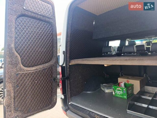 Белый Фольксваген Крафтер, объемом двигателя 1.97 л и пробегом 320 тыс. км за 14000 $, фото 16 на Automoto.ua