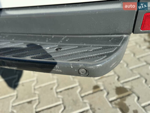 Белый Фольксваген Крафтер, объемом двигателя 2 л и пробегом 264 тыс. км за 17500 $, фото 23 на Automoto.ua