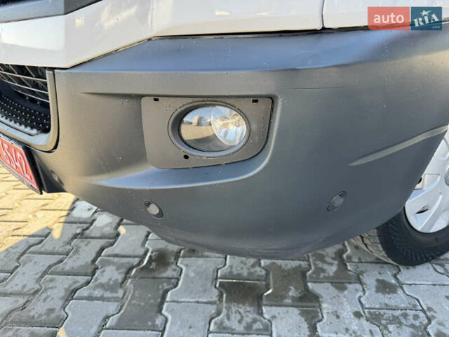 Белый Фольксваген Крафтер, объемом двигателя 2 л и пробегом 264 тыс. км за 17500 $, фото 28 на Automoto.ua