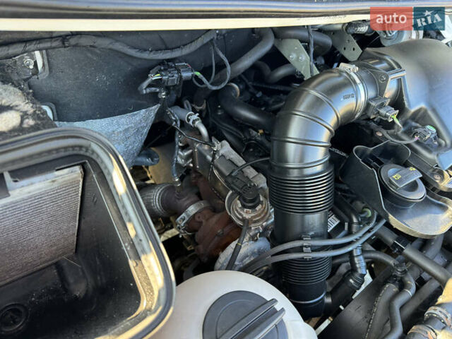 Белый Фольксваген Крафтер, объемом двигателя 2 л и пробегом 264 тыс. км за 17500 $, фото 30 на Automoto.ua