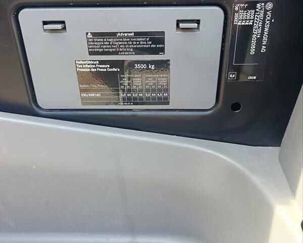 Белый Фольксваген Крафтер, объемом двигателя 1.97 л и пробегом 320 тыс. км за 14000 $, фото 2 на Automoto.ua