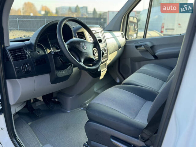 Белый Фольксваген Крафтер, объемом двигателя 2 л и пробегом 264 тыс. км за 17500 $, фото 11 на Automoto.ua