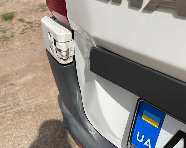 Білий Фольксваген Крафтєр, об'ємом двигуна 1.97 л та пробігом 440 тис. км за 14500 $, фото 2 на Automoto.ua