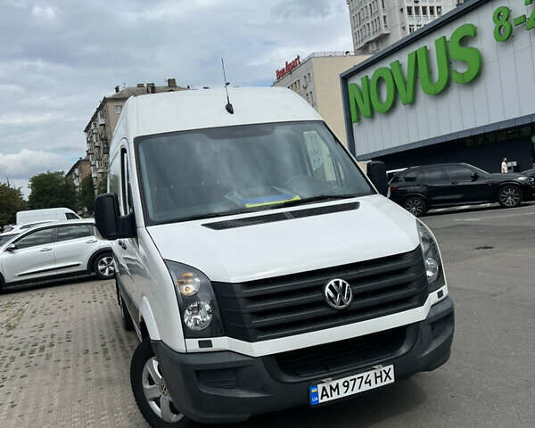 Белый Фольксваген Крафтер, объемом двигателя 1.97 л и пробегом 257 тыс. км за 17000 $, фото 3 на Automoto.ua