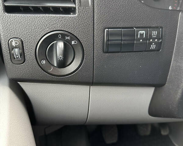 Белый Фольксваген Крафтер, объемом двигателя 2 л и пробегом 154 тыс. км за 19600 $, фото 40 на Automoto.ua