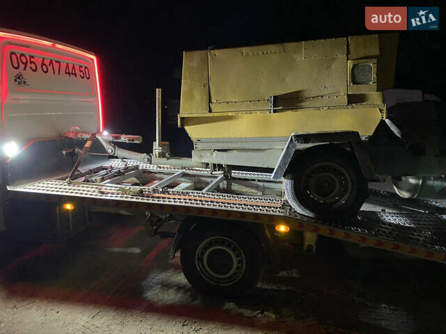 Белый Фольксваген Крафтер, объемом двигателя 1.97 л и пробегом 360 тыс. км за 20000 $, фото 4 на Automoto.ua