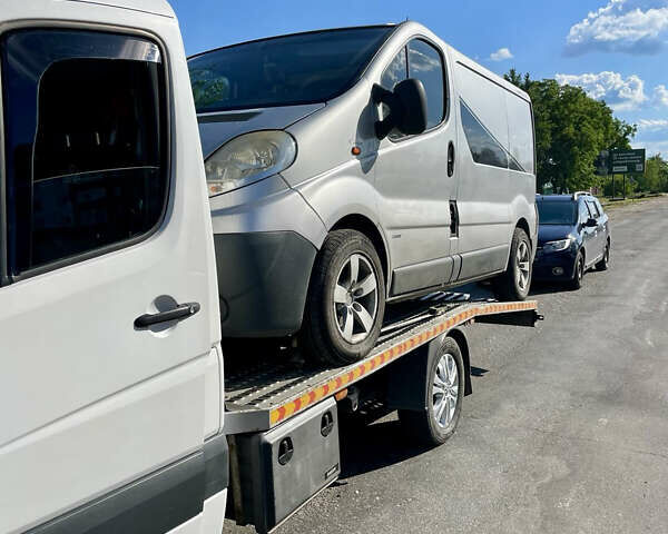 Белый Фольксваген Крафтер, объемом двигателя 1.97 л и пробегом 360 тыс. км за 20000 $, фото 13 на Automoto.ua