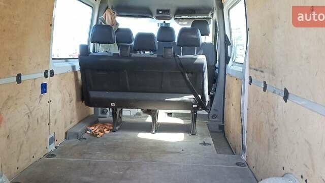 Білий Фольксваген Крафтєр, об'ємом двигуна 0 л та пробігом 312 тис. км за 16000 $, фото 13 на Automoto.ua