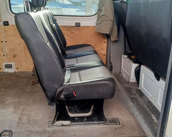 Білий Фольксваген Крафтєр, об'ємом двигуна 0 л та пробігом 312 тис. км за 16000 $, фото 17 на Automoto.ua