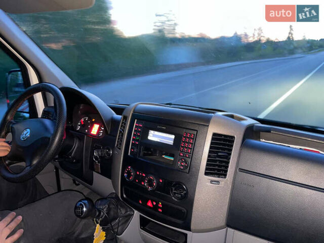 Білий Фольксваген Крафтєр, об'ємом двигуна 1.97 л та пробігом 440 тис. км за 14500 $, фото 40 на Automoto.ua