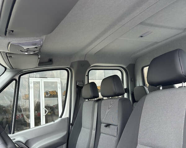 Белый Фольксваген Крафтер, объемом двигателя 2 л и пробегом 154 тыс. км за 19600 $, фото 28 на Automoto.ua