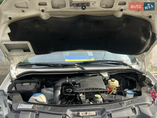 Белый Фольксваген Крафтер, объемом двигателя 1.97 л и пробегом 257 тыс. км за 17000 $, фото 17 на Automoto.ua