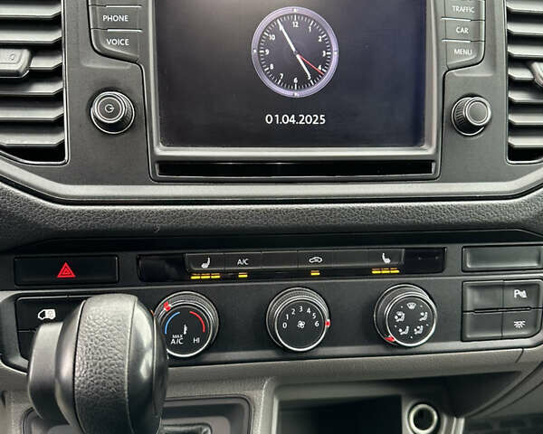 Белый Фольксваген Крафтер, объемом двигателя 2 л и пробегом 273 тыс. км за 22500 $, фото 18 на Automoto.ua