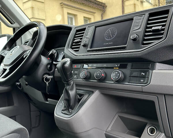 Белый Фольксваген Крафтер, объемом двигателя 2 л и пробегом 273 тыс. км за 22500 $, фото 24 на Automoto.ua