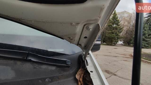 Белый Фольксваген Крафтер, объемом двигателя 1.97 л и пробегом 282 тыс. км за 19500 $, фото 25 на Automoto.ua