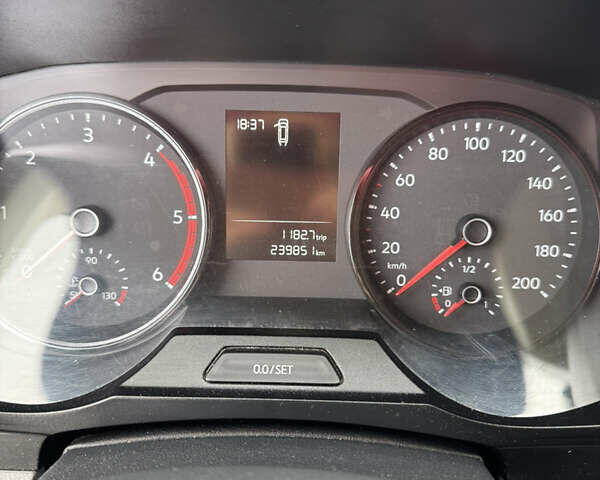 Белый Фольксваген Крафтер, объемом двигателя 1.97 л и пробегом 239 тыс. км за 20499 $, фото 20 на Automoto.ua