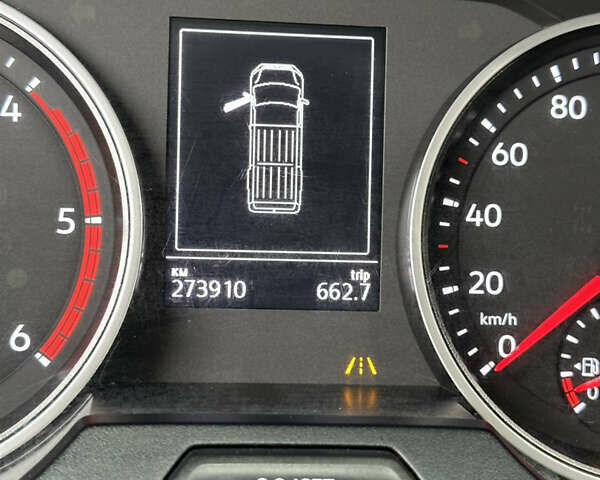 Белый Фольксваген Крафтер, объемом двигателя 2 л и пробегом 273 тыс. км за 22500 $, фото 17 на Automoto.ua