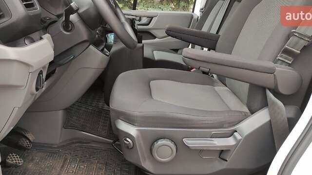 Белый Фольксваген Крафтер, объемом двигателя 1.97 л и пробегом 282 тыс. км за 19500 $, фото 10 на Automoto.ua