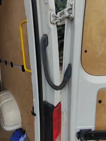 Белый Фольксваген Крафтер, объемом двигателя 1.97 л и пробегом 282 тыс. км за 19500 $, фото 21 на Automoto.ua