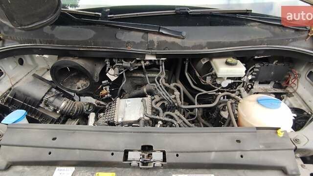 Белый Фольксваген Крафтер, объемом двигателя 1.97 л и пробегом 282 тыс. км за 19500 $, фото 27 на Automoto.ua