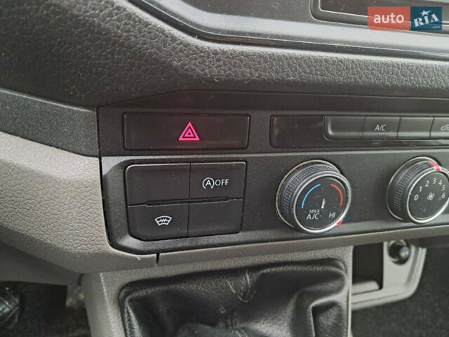 Белый Фольксваген Крафтер, объемом двигателя 1.97 л и пробегом 220 тыс. км за 23000 $, фото 42 на Automoto.ua