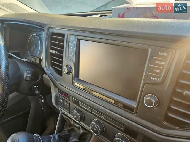 Белый Фольксваген Крафтер, объемом двигателя 2 л и пробегом 372 тыс. км за 17200 $, фото 9 на Automoto.ua