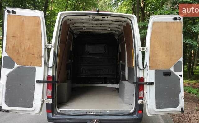 Білий Фольксваген Крафтєр, об'ємом двигуна 1.97 л та пробігом 270 тис. км за 15999 $, фото 13 на Automoto.ua