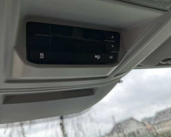 Белый Фольксваген Крафтер, объемом двигателя 2 л и пробегом 273 тыс. км за 22500 $, фото 19 на Automoto.ua