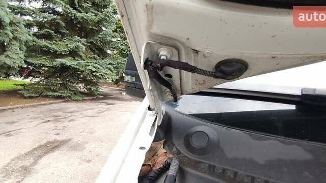 Белый Фольксваген Крафтер, объемом двигателя 1.97 л и пробегом 282 тыс. км за 19500 $, фото 26 на Automoto.ua