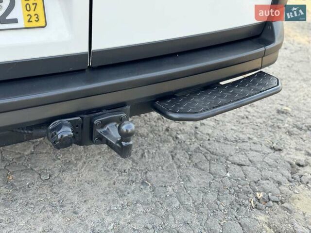 Белый Фольксваген Крафтер, объемом двигателя 1.97 л и пробегом 172 тыс. км за 26500 $, фото 43 на Automoto.ua