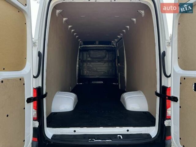 Белый Фольксваген Крафтер, объемом двигателя 1.97 л и пробегом 172 тыс. км за 26500 $, фото 51 на Automoto.ua