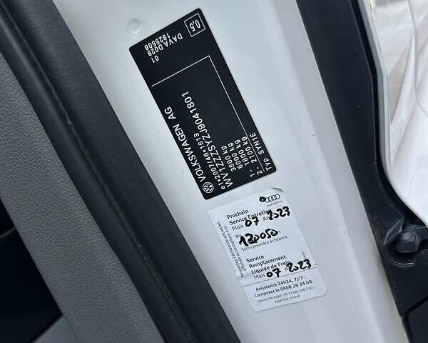 Белый Фольксваген Крафтер, объемом двигателя 1.97 л и пробегом 121 тыс. км за 21500 $, фото 22 на Automoto.ua