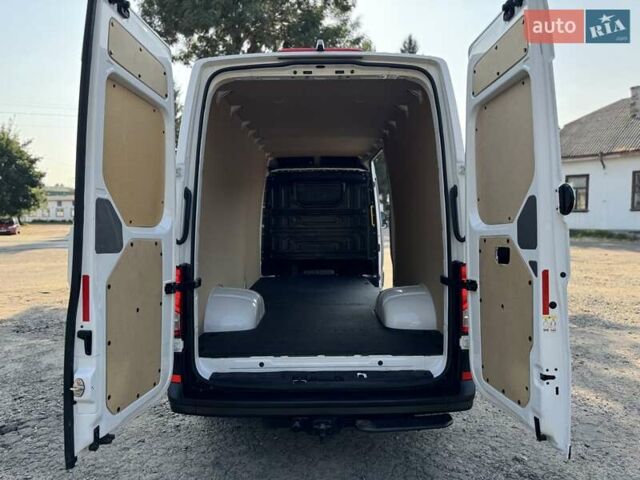 Белый Фольксваген Крафтер, объемом двигателя 1.97 л и пробегом 172 тыс. км за 26500 $, фото 64 на Automoto.ua