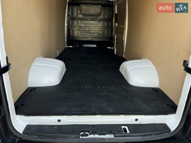 Белый Фольксваген Крафтер, объемом двигателя 1.97 л и пробегом 172 тыс. км за 26500 $, фото 52 на Automoto.ua