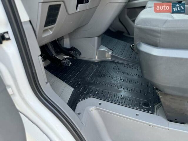 Белый Фольксваген Крафтер, объемом двигателя 1.97 л и пробегом 172 тыс. км за 26500 $, фото 29 на Automoto.ua