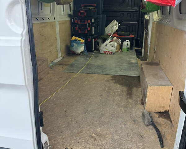 Фольксваген Крафтер 2018 в Киеве на Automoto.ua Белый Фольксваген Крафтер, объемом двигателя 1.97 л и пробегом 315 тыс. км за 19500 $, фото 8 на Automoto.ua