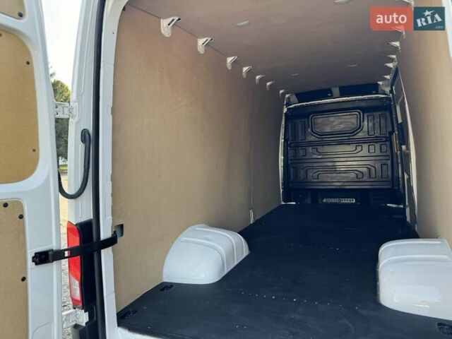 Белый Фольксваген Крафтер, объемом двигателя 1.97 л и пробегом 172 тыс. км за 26500 $, фото 55 на Automoto.ua