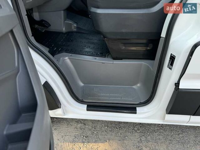 Белый Фольксваген Крафтер, объемом двигателя 1.97 л и пробегом 172 тыс. км за 26500 $, фото 28 на Automoto.ua