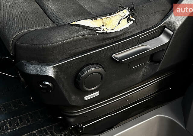 Белый Фольксваген Крафтер, объемом двигателя 1.97 л и пробегом 306 тыс. км за 22000 $, фото 23 на Automoto.ua