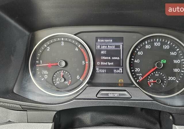 Белый Фольксваген Крафтер, объемом двигателя 1.97 л и пробегом 227 тыс. км за 23550 $, фото 33 на Automoto.ua