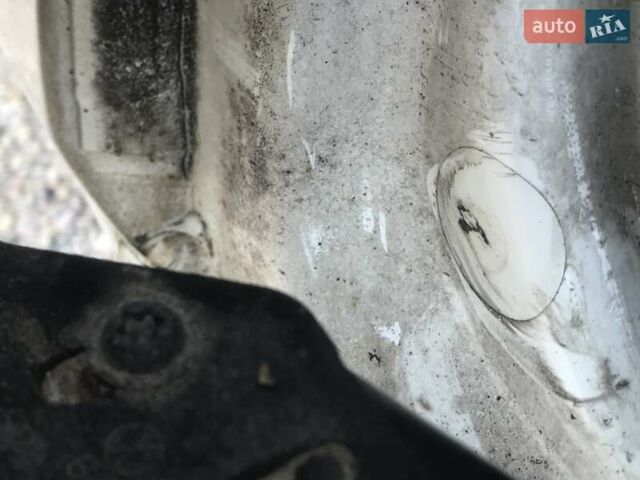 Білий Фольксваген Крафтєр, об'ємом двигуна 2 л та пробігом 290 тис. км за 20500 $, фото 28 на Automoto.ua