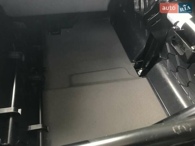 Білий Фольксваген Крафтєр, об'ємом двигуна 2 л та пробігом 290 тис. км за 20500 $, фото 61 на Automoto.ua