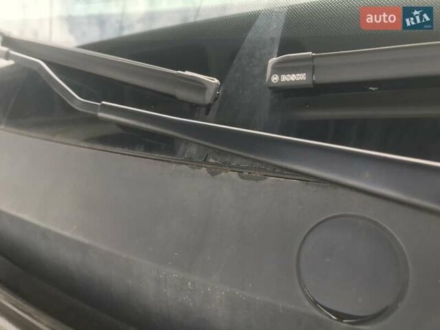 Білий Фольксваген Крафтєр, об'ємом двигуна 2 л та пробігом 290 тис. км за 20500 $, фото 80 на Automoto.ua