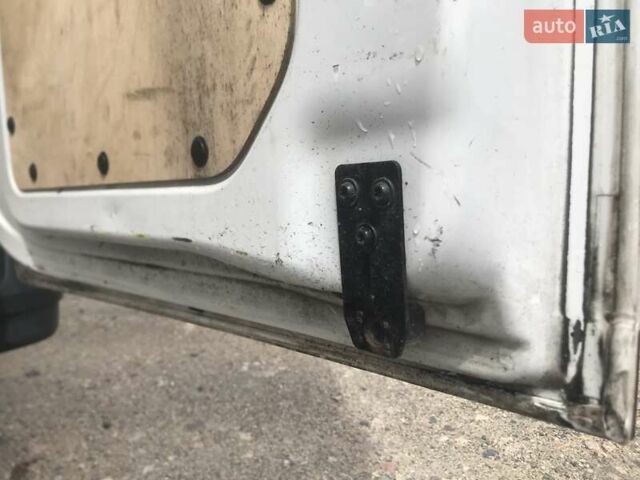 Білий Фольксваген Крафтєр, об'ємом двигуна 2 л та пробігом 290 тис. км за 20500 $, фото 20 на Automoto.ua