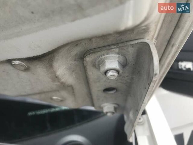 Білий Фольксваген Крафтєр, об'ємом двигуна 2 л та пробігом 290 тис. км за 20500 $, фото 81 на Automoto.ua
